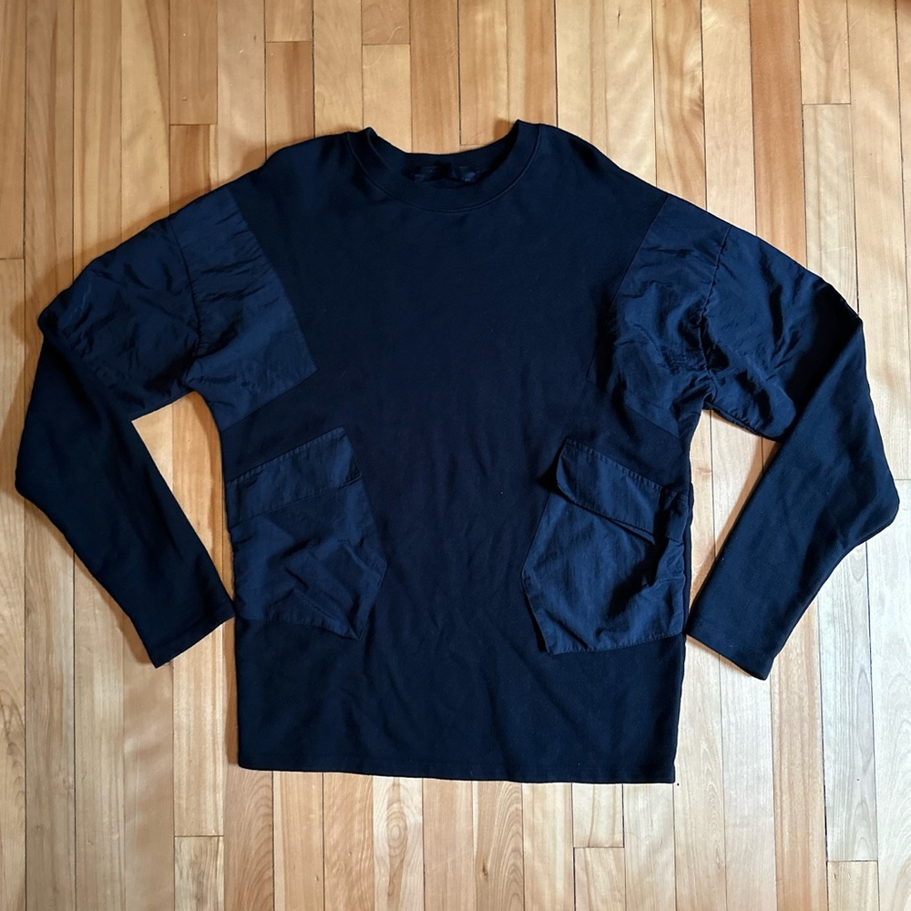 Majo Techwear Crewneck